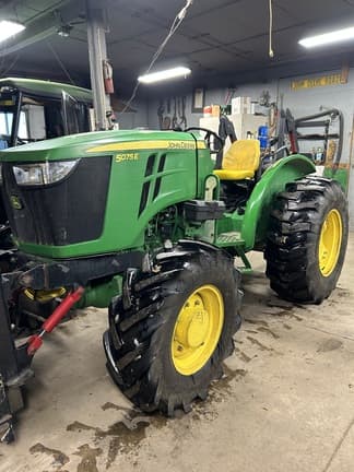 Image of John Deere 5075E equipment image 2