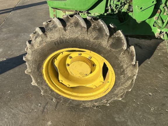 Image of John Deere 5075E equipment image 2
