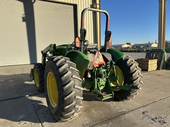 Image of John Deere 5075E equipment image 3
