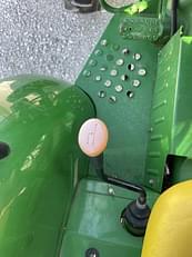 Main image John Deere 5075E 10