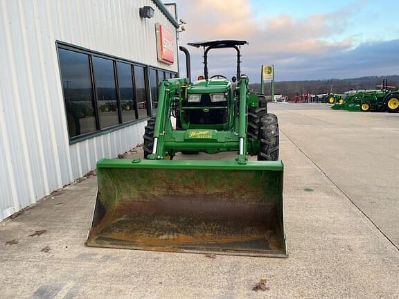 Image of John Deere 5075E equipment image 4