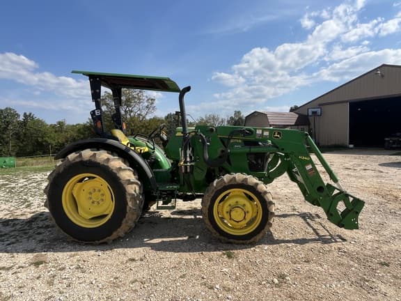 Image of John Deere 5075E equipment image 4