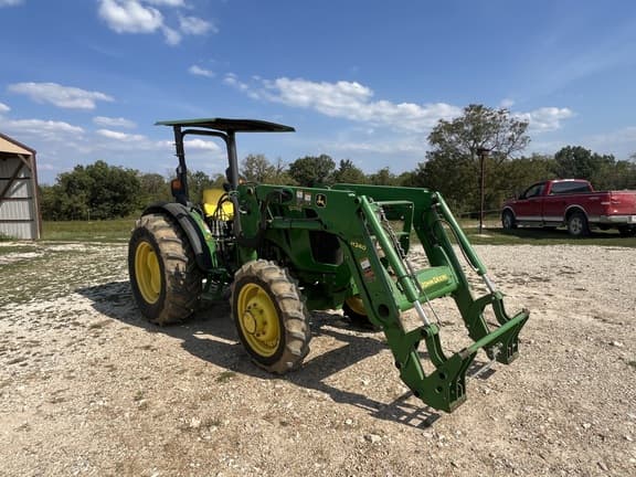Image of John Deere 5075E equipment image 3