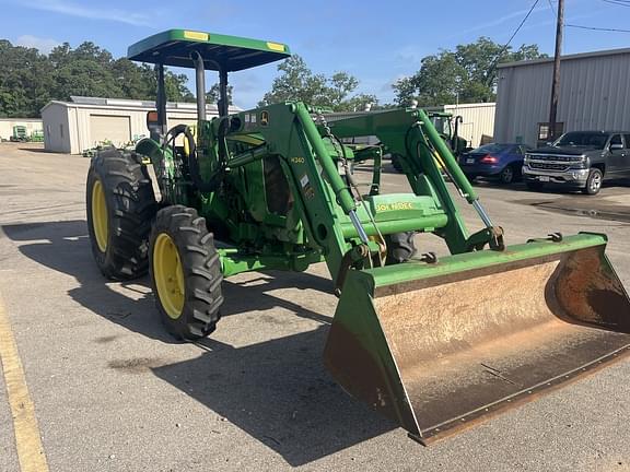 Image of John Deere 5075E equipment image 3