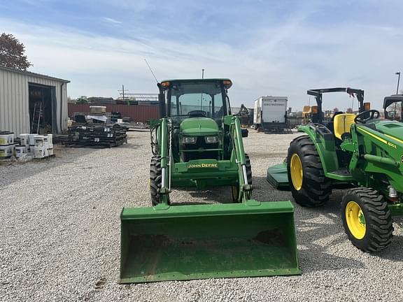 Image of John Deere 5075E equipment image 3