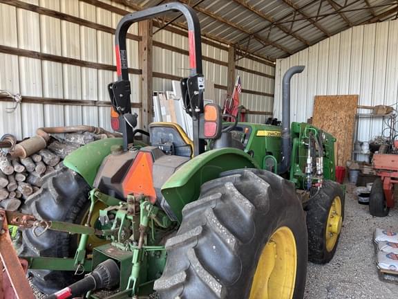 Image of John Deere 5075E equipment image 2