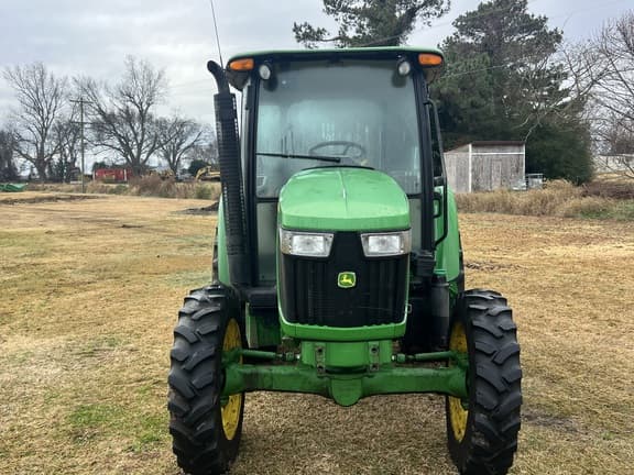 Image of John Deere 5075E equipment image 4
