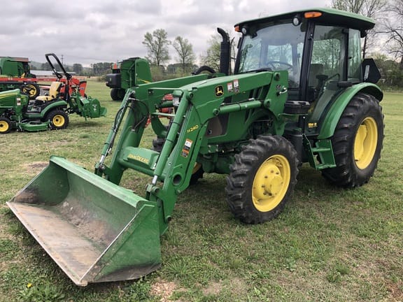 2015 John Deere 5075E Equipment Image0