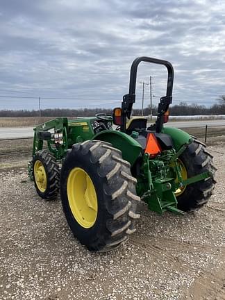 Image of John Deere 5075E equipment image 3