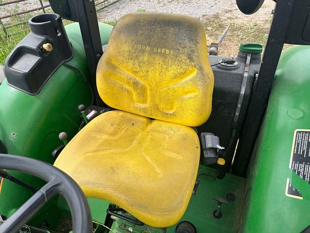 Image of John Deere 5075E equipment image 2