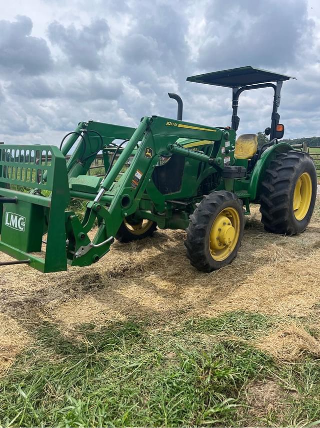 Image of John Deere 5075E equipment image 4