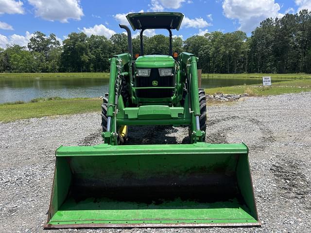 Image of John Deere 5075E equipment image 4