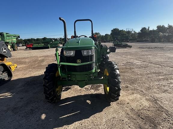 Image of John Deere 5075E equipment image 3