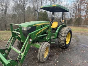 2015 John Deere 5075E Image