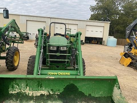 Image of John Deere 5075M equipment image 2