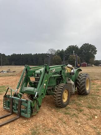 Image of John Deere 5085E equipment image 3