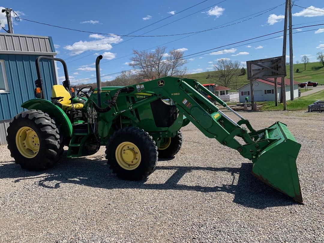 Image of John Deere 5085E Primary image