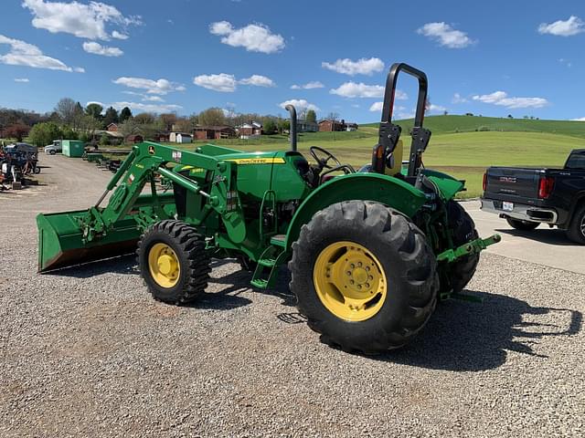 Image of John Deere 5085E equipment image 3