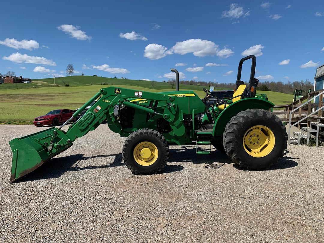 Image of John Deere 5085E Primary image