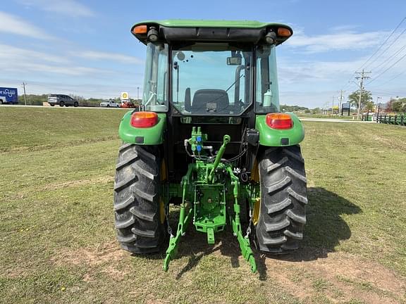 Image of John Deere 5085E equipment image 2