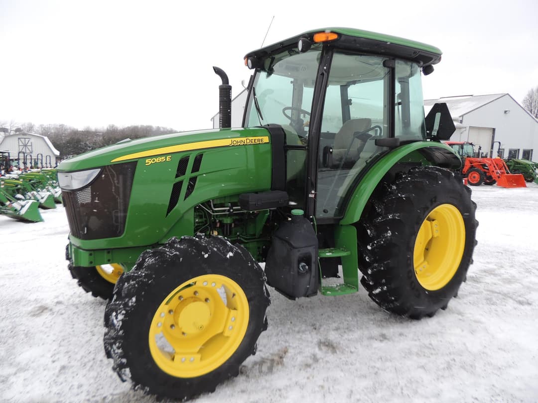 Image of John Deere 5085E Primary image