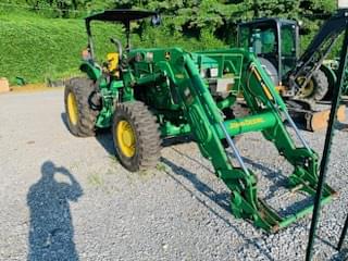 Image of John Deere 5085E equipment image 1