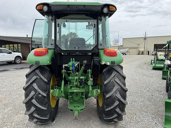 Image of John Deere 5085E equipment image 3