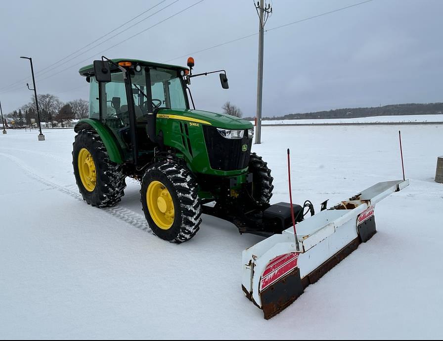 Image of John Deere 5085E Primary image