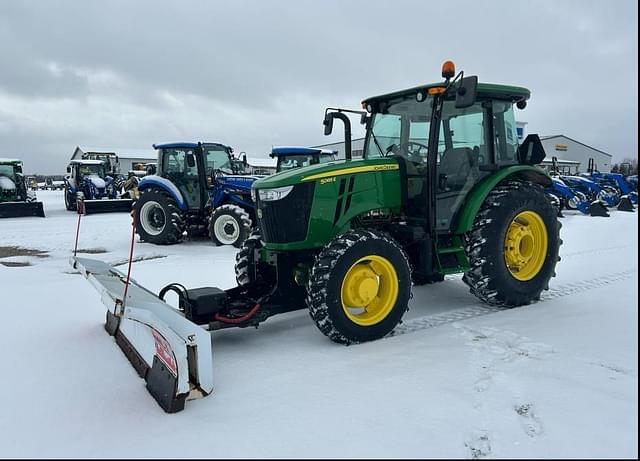 Image of John Deere 5085E equipment image 2