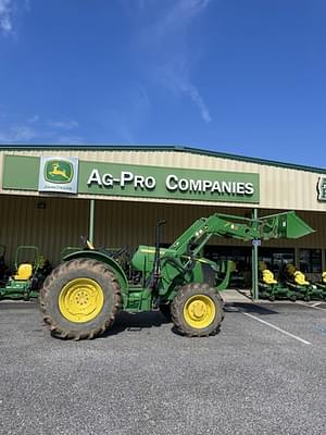 2015 John Deere 5085E Image