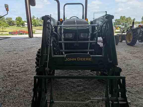 Image of John Deere 5085E equipment image 3