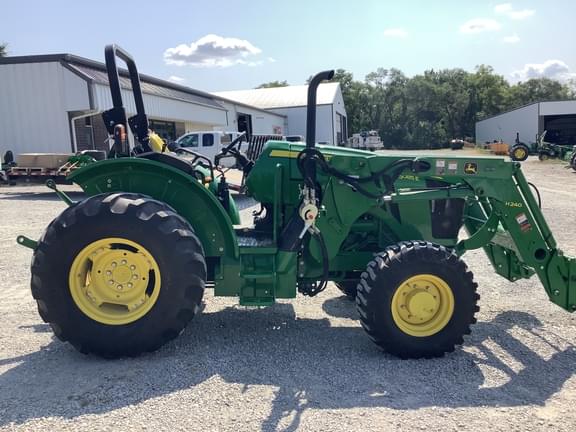 Image of John Deere 5085E equipment image 3