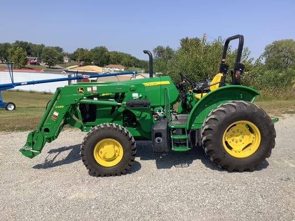 2015 John Deere 5085E Equipment Image0