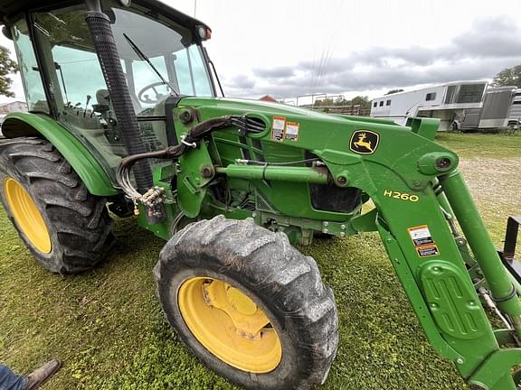 Image of John Deere 5085E equipment image 1