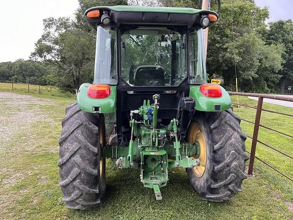 Image of John Deere 5085E equipment image 3