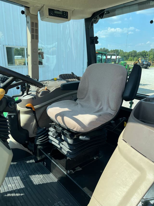 Image of John Deere 5085E equipment image 4