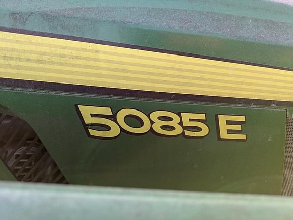 Image of John Deere 5085E equipment image 2