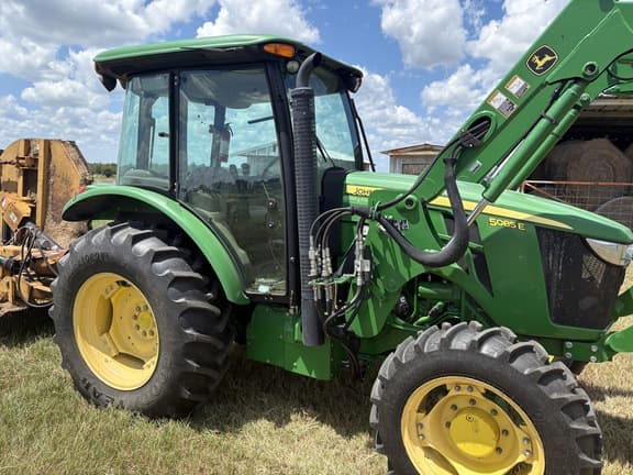 Image of John Deere 5085E Primary image