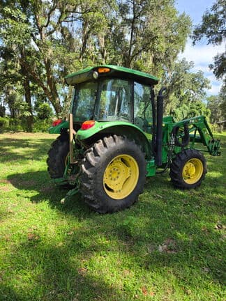 Image of John Deere 5085E equipment image 3