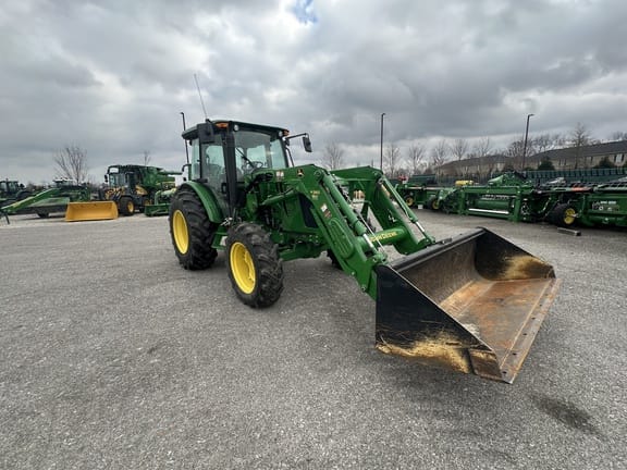 2015 John Deere 5085E Equipment Image0