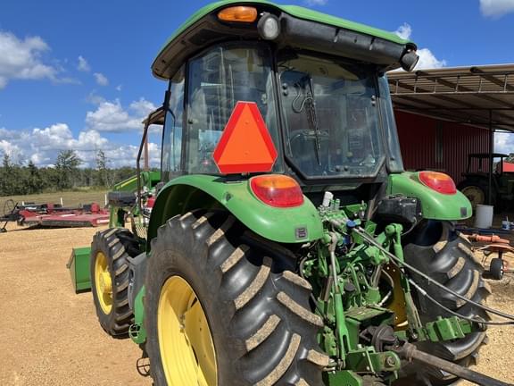 Image of John Deere 5085M equipment image 2