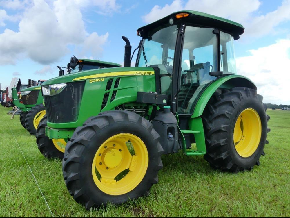 Image of John Deere 5085M Primary image