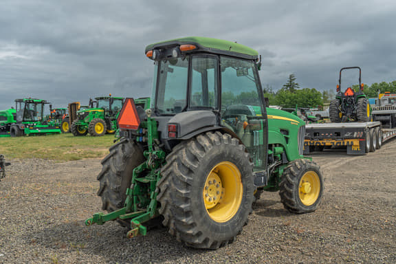 Image of John Deere 5093EN equipment image 4