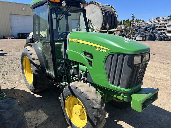 Image of John Deere 5093EN equipment image 3