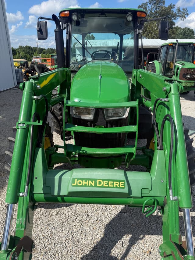 Image of John Deere 5100E equipment image 2