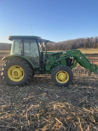 2015 John Deere 5100E Equipment Image0