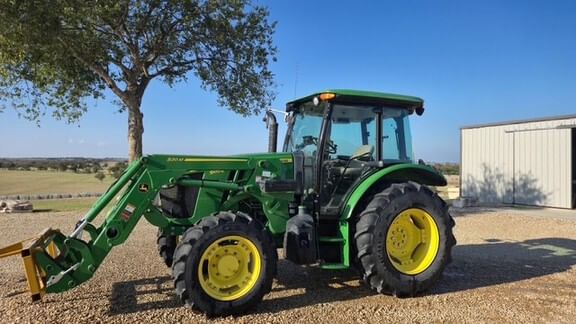 2015 John Deere 5100E Equipment Image0