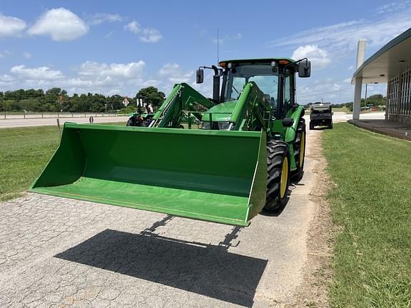 Image of John Deere 5100E equipment image 3