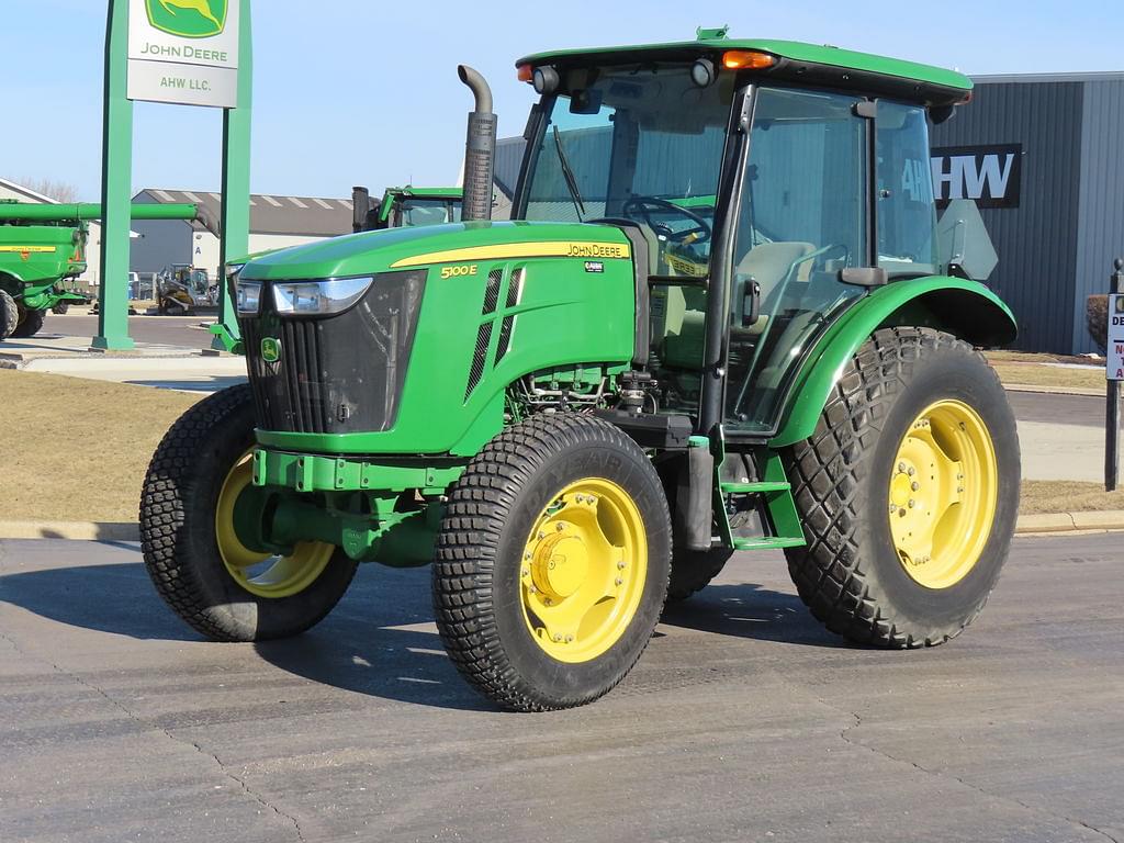 Image of John Deere 5100E Primary image