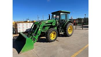 2015 John Deere 5100E Equipment Image0